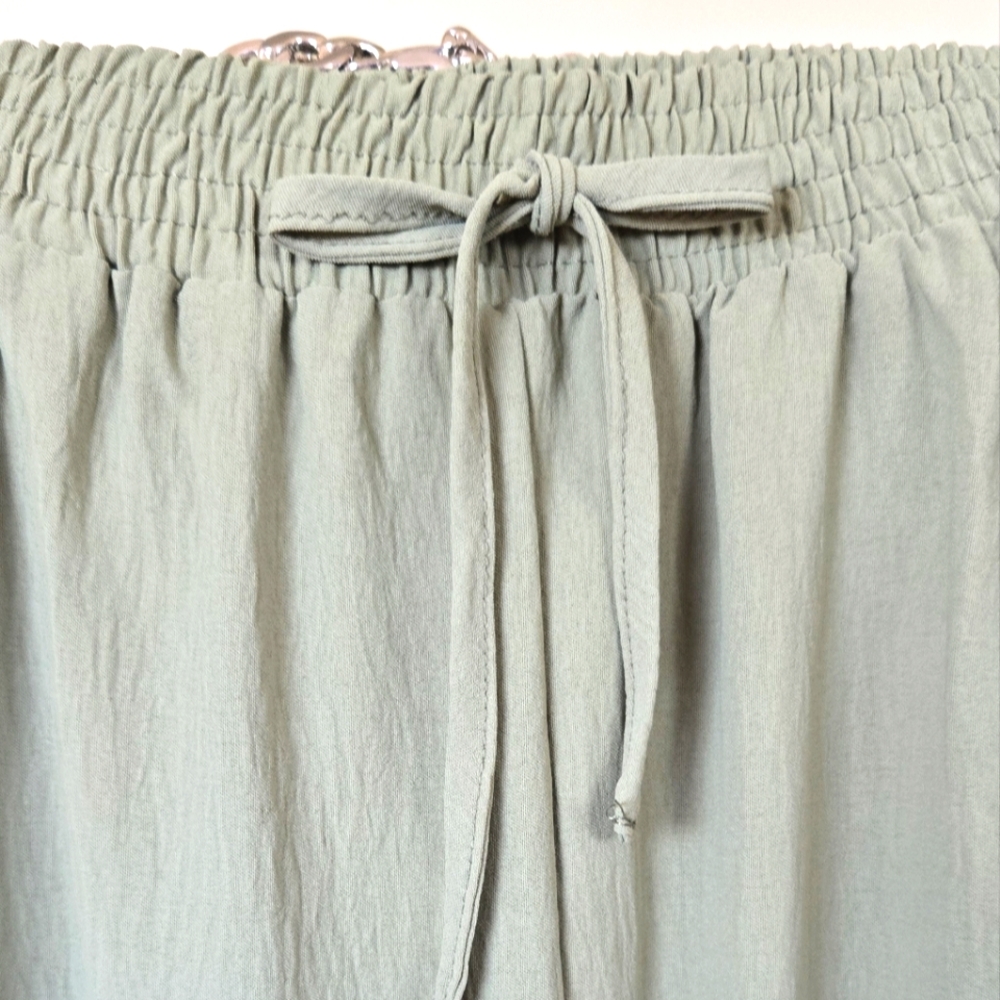 🏷️LIV LOS ANGELES Moss Green Wide Leg Embroidered Palazzo Pants Size L - Picture 3 of 7